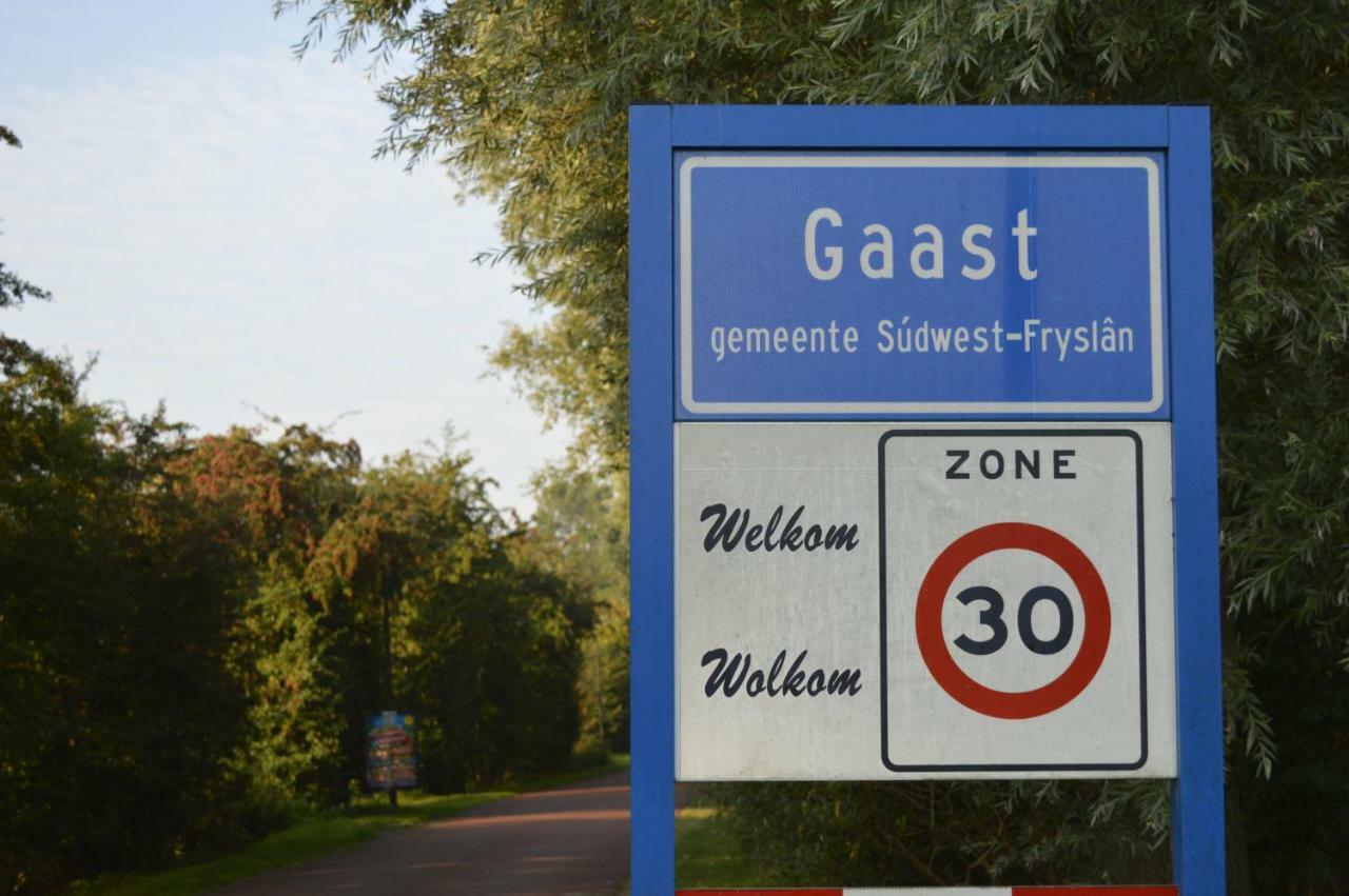 Vakantiehuis Het Voorhuis Op Landgoed Koepeltjesplaats Gaast Bagian luar foto